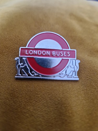 London busse anstecknadel - busse,