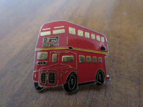 Pin london bus red - red,