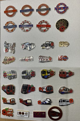 London underground pin - 32,